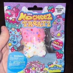Trendy Brand New Taba Orb Mocheez Treatz Squishy🔥
